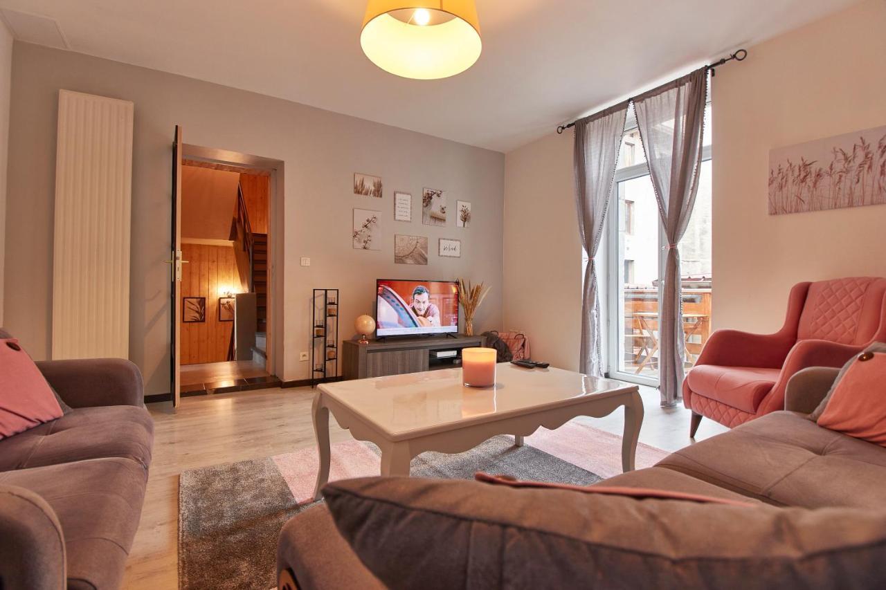 Maison Lamartine - Plein Centre-Ville Avec Garage & Jeux Сен-Клод Екстериор снимка